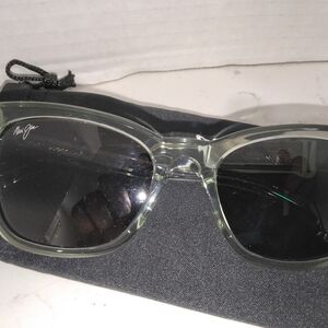 Maui Jim Black Sunglasses